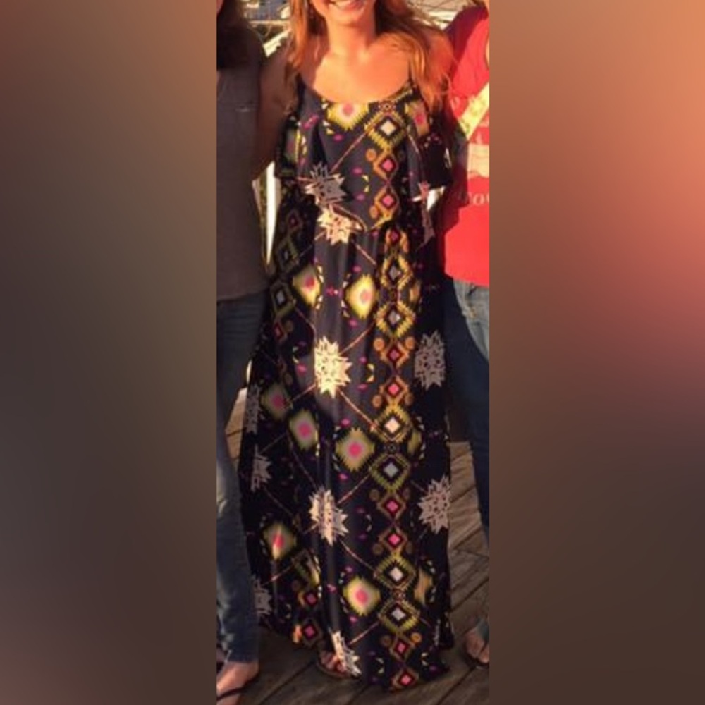 Fire size M maxi dress with neon Aztec print. Worn 2x.